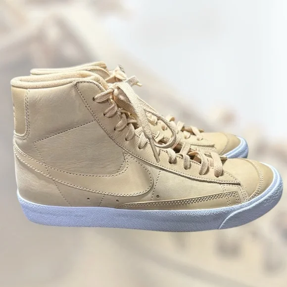 Women’s Nike Blazer Mid PRM MF Tan/White Size 9.5 - Picture 2 of 9